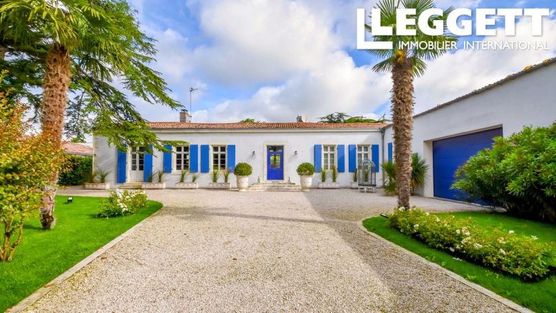 A louer MAISON  DE MAîTRE BORD DE MER LA ROCHELLE