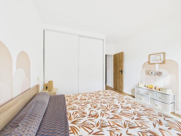 A louer APPARTEMENT T3 83 M2 BORD DE MER AJACCIO