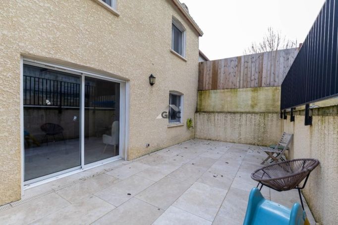 A louer MAISON  5 PIECES 100 M2  CLERMONT L HERAULT