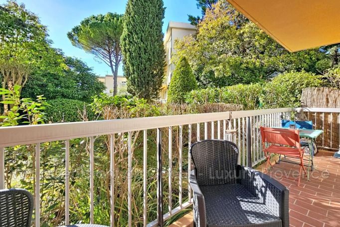 A louer APPARTEMENT T2 42 M2 TERRASSE  AIX EN PROVENCE
