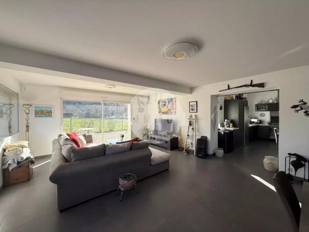 A louer MAISON  CONTEMPORAINE  SAINT ZACHARIE