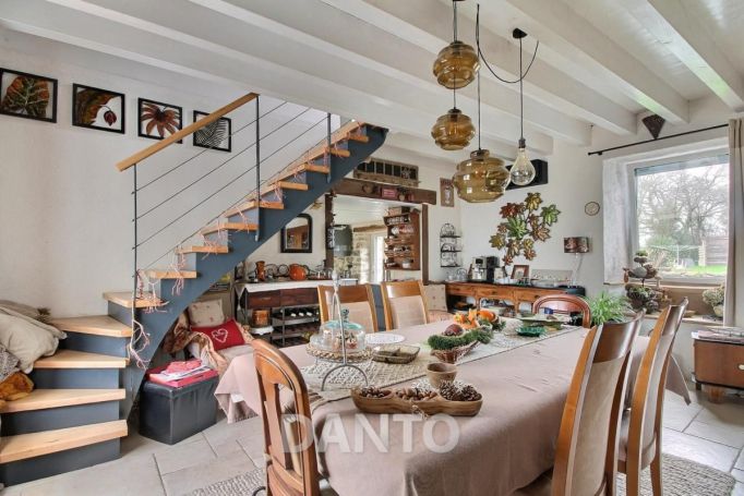 A louer LONGèRE  7 PIECES 175 M2 BORD DE MER GUERANDE