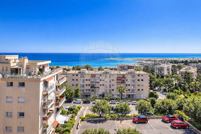 A louer APPARTEMENT DE PRESTIGE T4 103 M2 TERRASSE VUE MER NICE