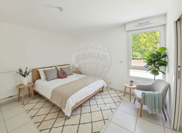 A louer APPARTEMENT T4 90 M2 TERRASSE  NANTES