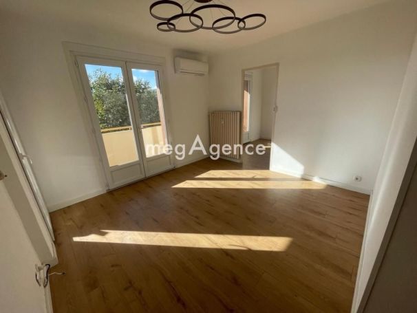 A louer APPARTEMENT NEUF T3 58 M2 BORD DE MER TOULON