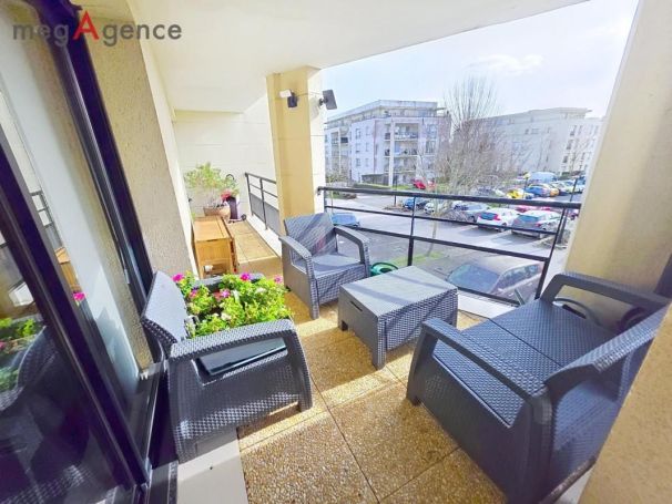 A louer APPARTEMENT DUPLEX T5 150 M2 TERRASSE  CAEN