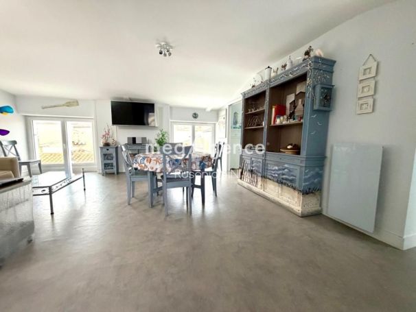 A louer APPARTEMENT T3 64 M2 BORD DE MER LES SABLES D OLONNE