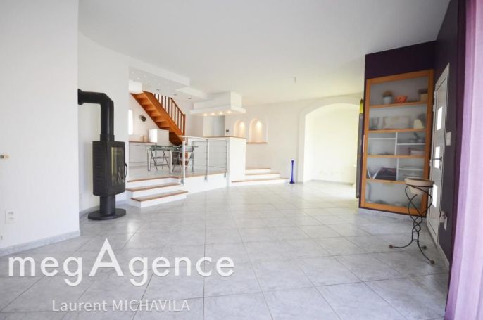 A louer MAISON  4 PIECES 98 M2  BEZIERS