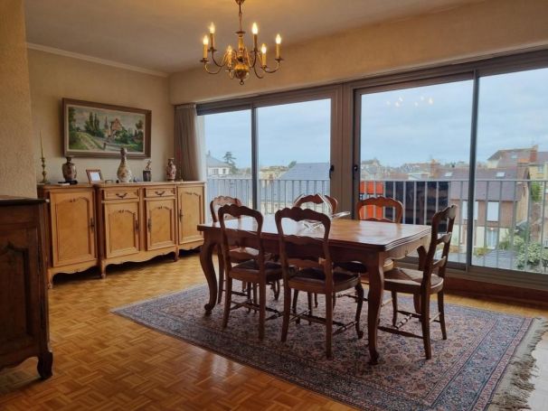 A louer APPARTEMENT T5 97 M2  CAEN