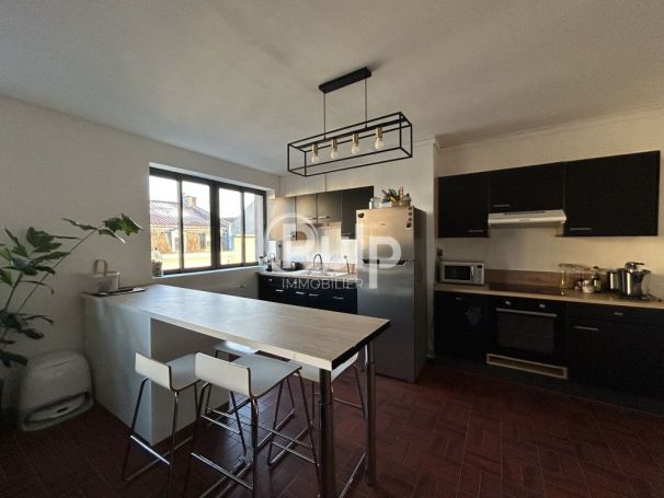 A louer APPARTEMENT T4 86 M2  CARVIN