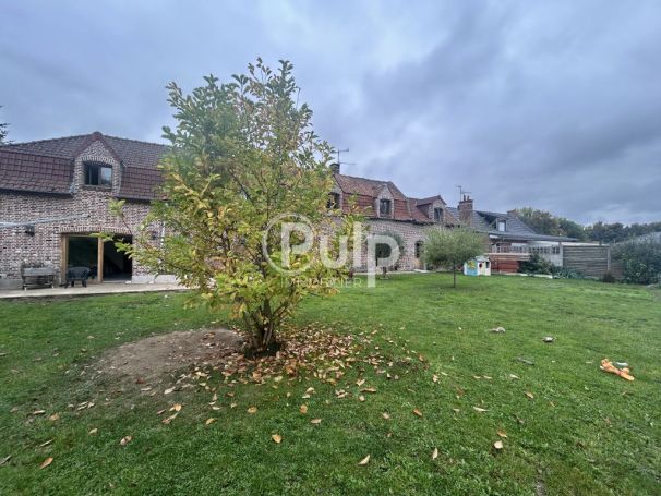 A louer APPARTEMENT  260 M2  BILLY BERCLAU