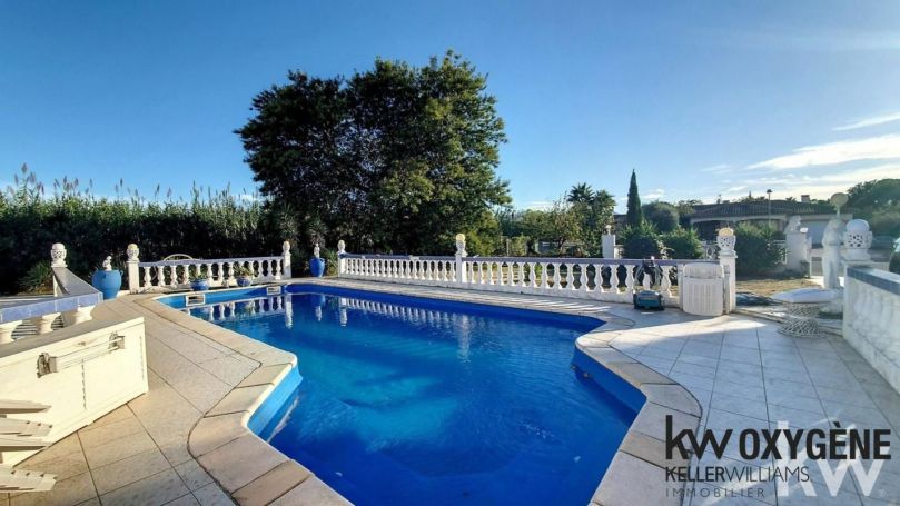 A louer LOFT  6 PIECES 156 M2  MONTESCOT