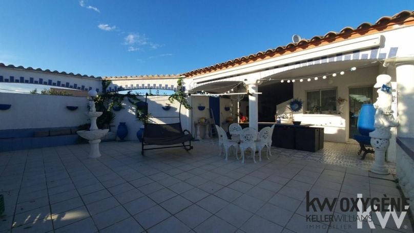 A louer LOFT  6 PIECES 156 M2  MONTESCOT