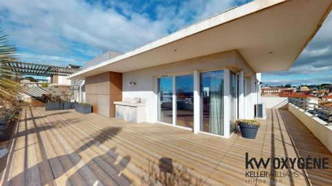 A louer APPARTEMENT DE PRESTIGE T4 144 M2 TERRASSE  BEZIERS