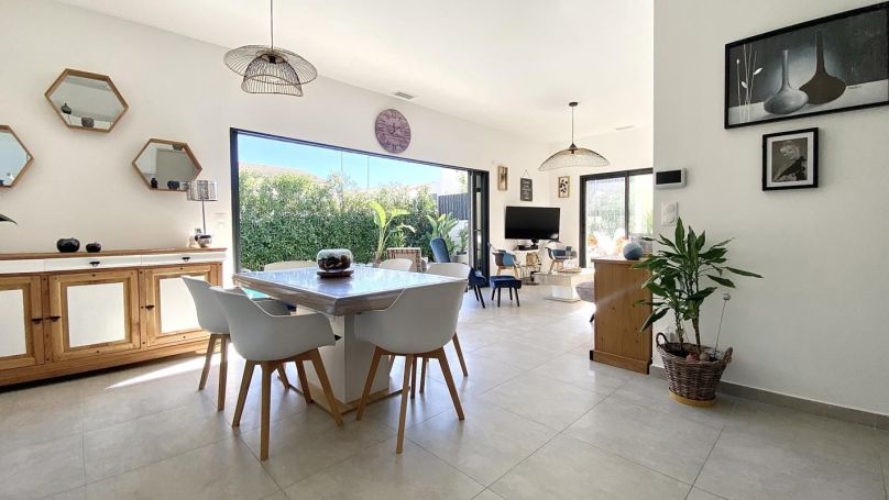 A louer MAISON  CONTEMPORAINE  NISSAN LEZ ENSERUNE