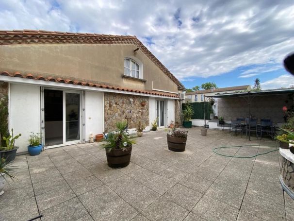 A louer APPARTEMENT T3 92 M2 TERRASSE  CARCASSONNE