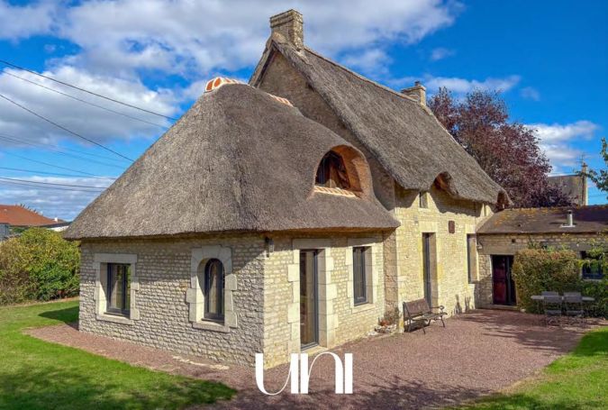 A louer MAISON  DE MAîTRE BORD DE MER HERMANVILLE SUR MER