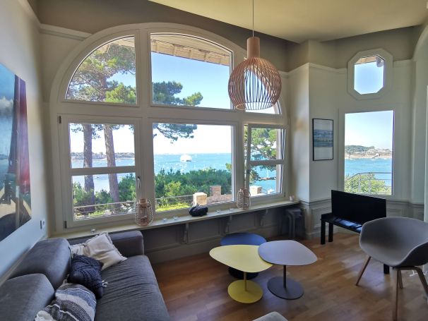 A vendre SUPERBE Appartement T6 130 M&sup2;  vue mer Dinard