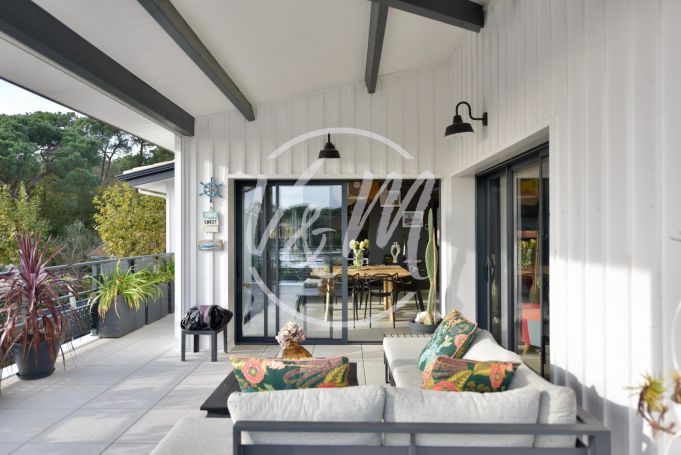 A vendre maison d'architecte 6 PIECES 170 M&sup2; piscine Lanton