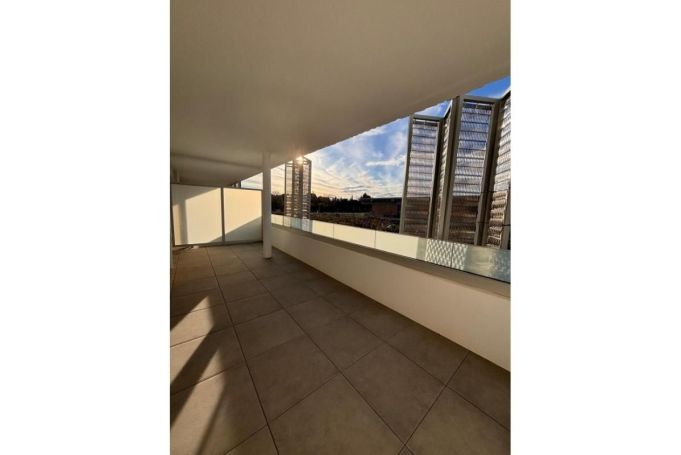 A louer APPARTEMENT T4 104 M2 TERRASSE BORD DE MER NARBONNE