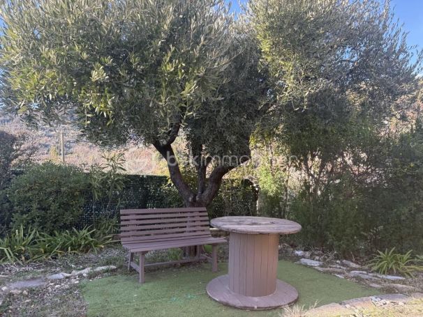 A louer MAISON  4 PIECES 98 M2  PEYMEINADE