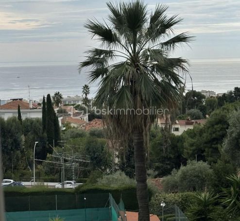 A louer APPARTEMENT DE PRESTIGE T4 74 M2 TERRASSE VUE MER NICE
