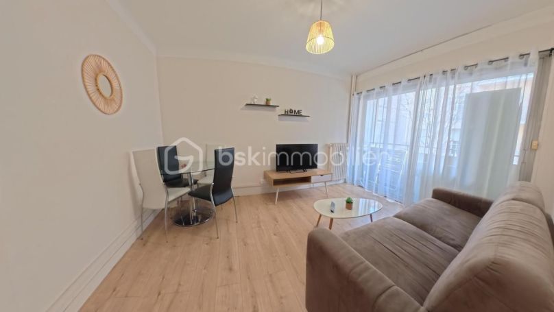 A louer APPARTEMENT T2 38 M2 BORD DE MER ANTIBES