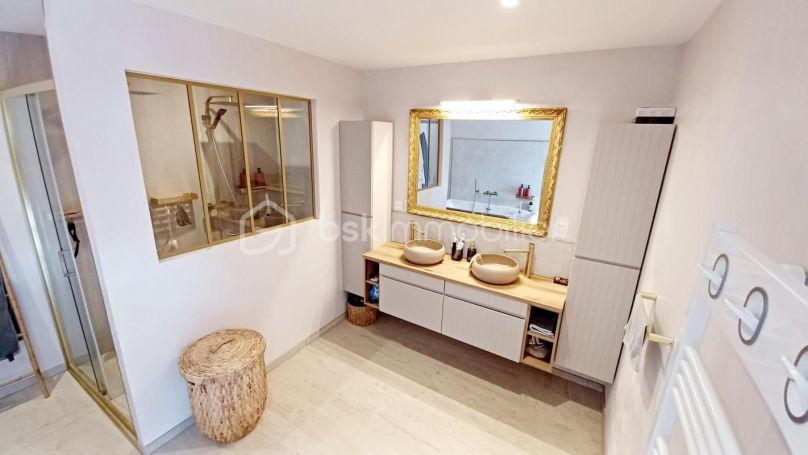 A louer APPARTEMENT T7 230 M2  HULLUCH