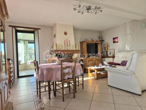 A louer MAISON  DE MAîTRE  HOTTOT LES BAGUES