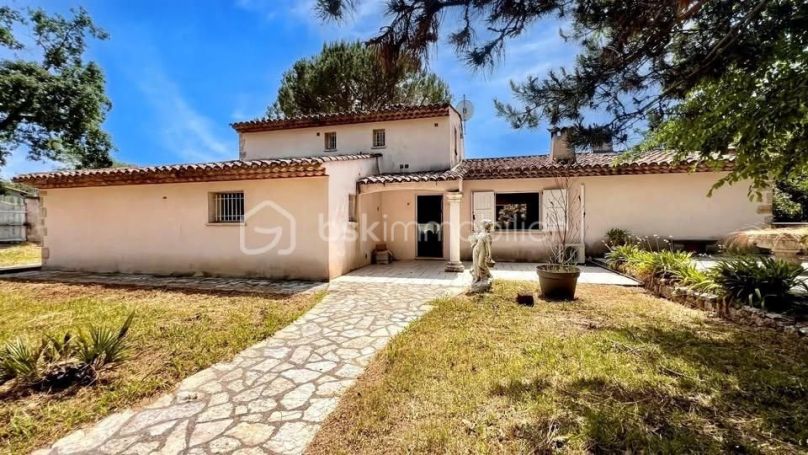 A louer MAISON  6 PIECES 201 M2  VENCE