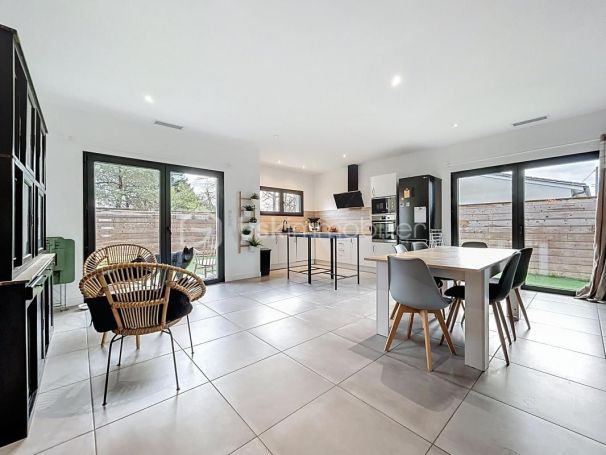 A louer MAISON  CONTEMPORAINE  GALGON