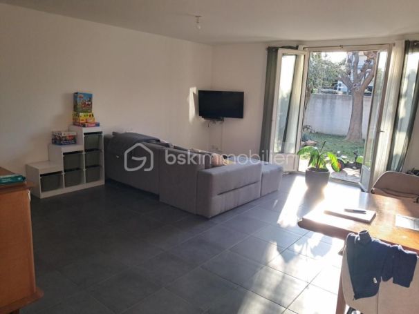 A louer MAISON  5 PIECES 96 M2  BEZIERS