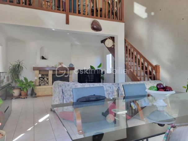 A louer MAISON  4 PIECES 115 M2  AUTIGNAC