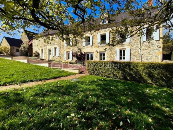 A vendre MAISON  DE MAîTRE  AMAYE SUR ORNE