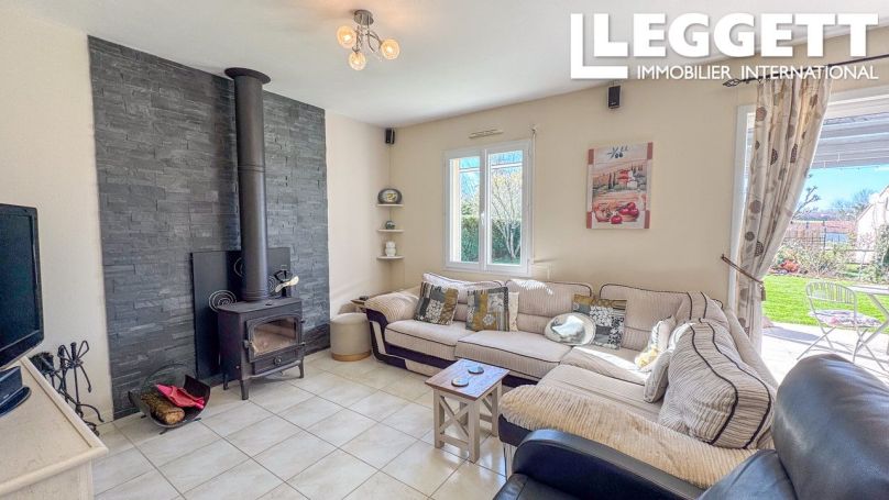 A louer MAISON  CONTEMPORAINE  SAINT MAURICE LE GIRARD