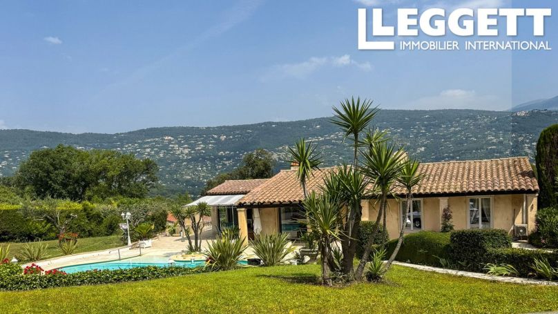 A vendre MAISON  4 PIECES 178 M2  PEYMEINADE