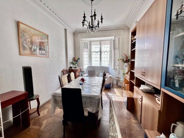 A louer APPARTEMENT T4 90 M2 BORD DE MER NICE