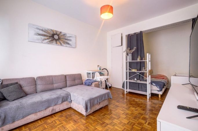 A louer STUDIO  34 M2 TERRASSE BORD DE MER NICE