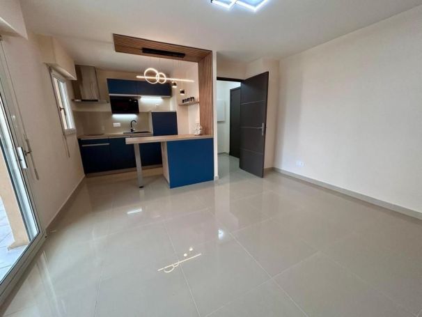 A louer APPARTEMENT NEUF T3 53 M2 TERRASSE BORD DE MER FREJUS