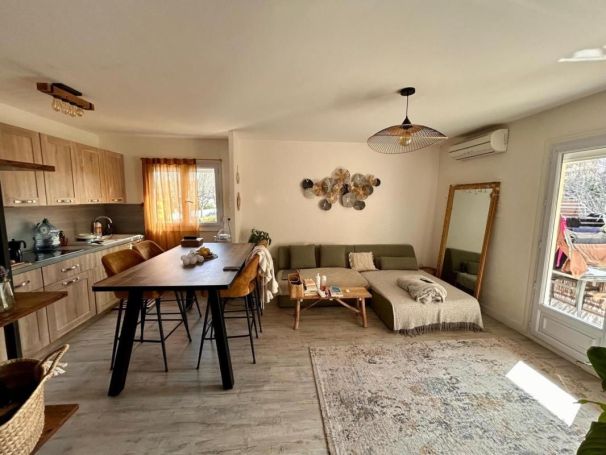 A louer APPARTEMENT T2 40 M2 TERRASSE BORD DE MER FREJUS