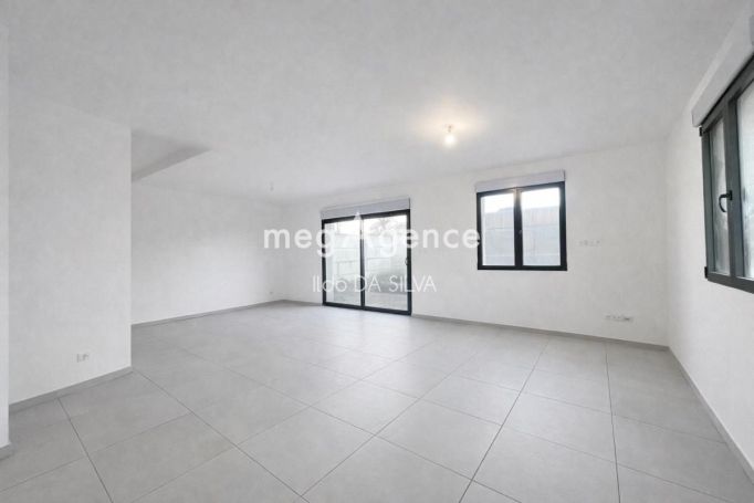 A louer MAISON  CONTEMPORAINE  DOUDELAINVILLE