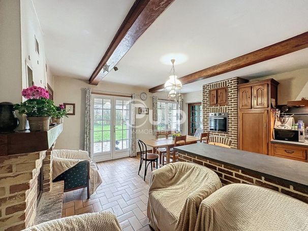 A louer LONGèRE 11 PIECES 221 M2 HESDIN