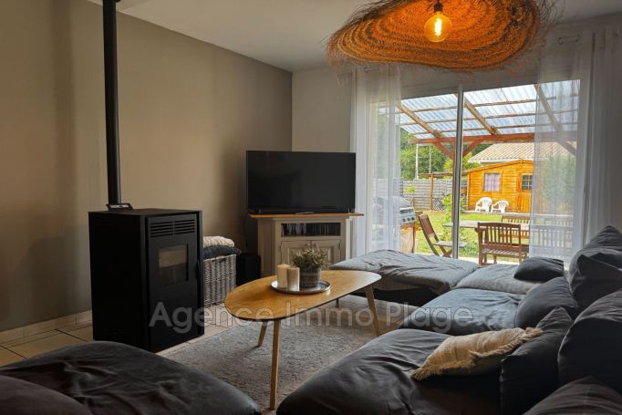 A vendre MAISON  6 PIECES 140 M2 BORD DE MER HOURTIN