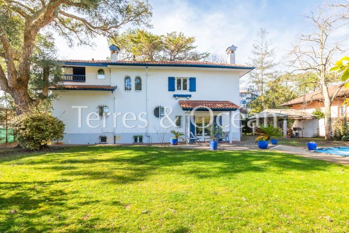 A louer MAISON  6 PIECES 240 M2  SOORTS HOSSEGOR