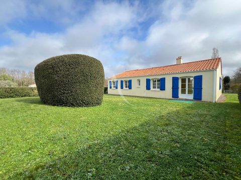 A vendre MAISON 5 PIECES 102 M2 BORD DE MER TALMONT SAINT HILAIRE