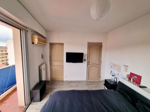 A louer APPARTEMENT T3 69 M2 TERRASSE BORD DE MER CAGNES SUR MER