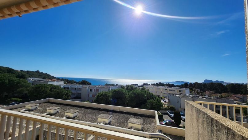 A louer APPARTEMENT T2 35 M2 TERRASSE VUE MER LA CIOTAT