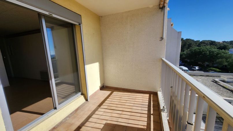 A louer APPARTEMENT T2 35 M2 TERRASSE VUE MER LA CIOTAT
