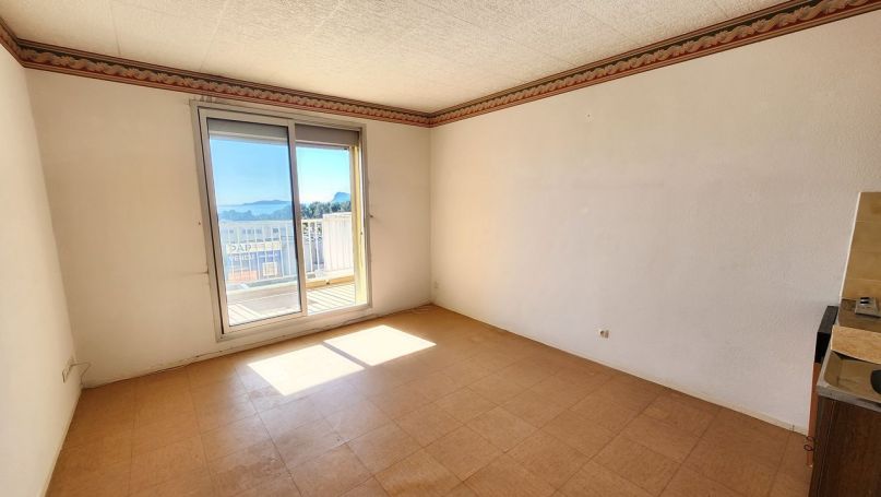 A louer APPARTEMENT T2 35 M2 TERRASSE VUE MER LA CIOTAT