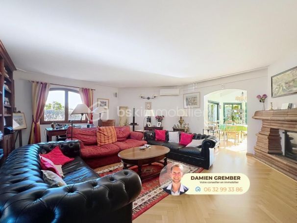 A louer MAISON  5 PIECES 191 M2 BORD DE MER LATTES